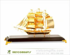 Quà Tặng Biểu Trưng thuyền buồm Mạ Vàng 24K  05